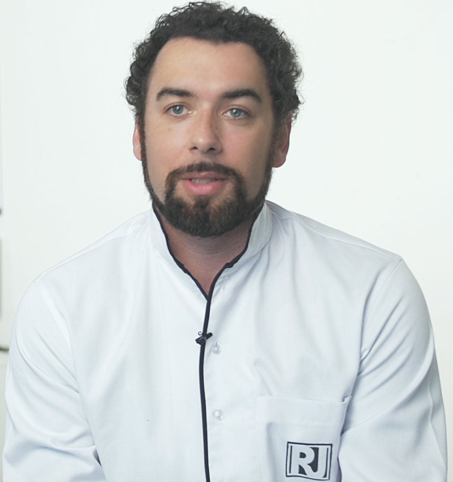 Virtual Consultation with Holistic Trichologist Robert James, WTS